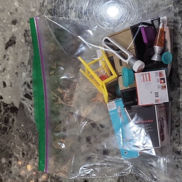 Zuru Mini Brands Home Set - Picture 7 of 7